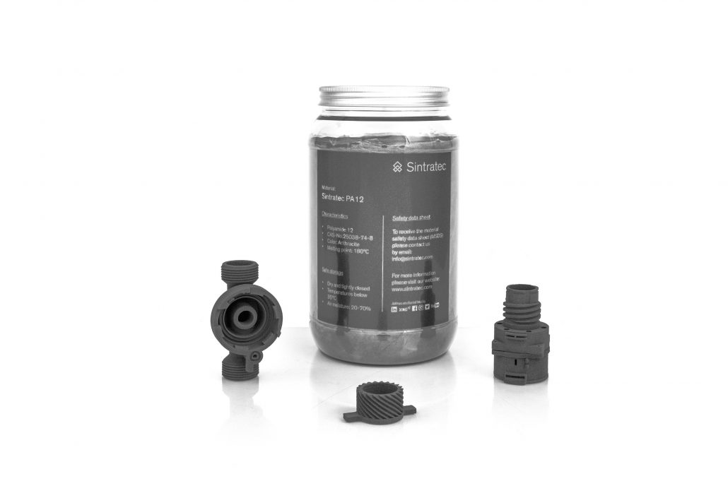 PA12_ 2 liter bottle_with parts